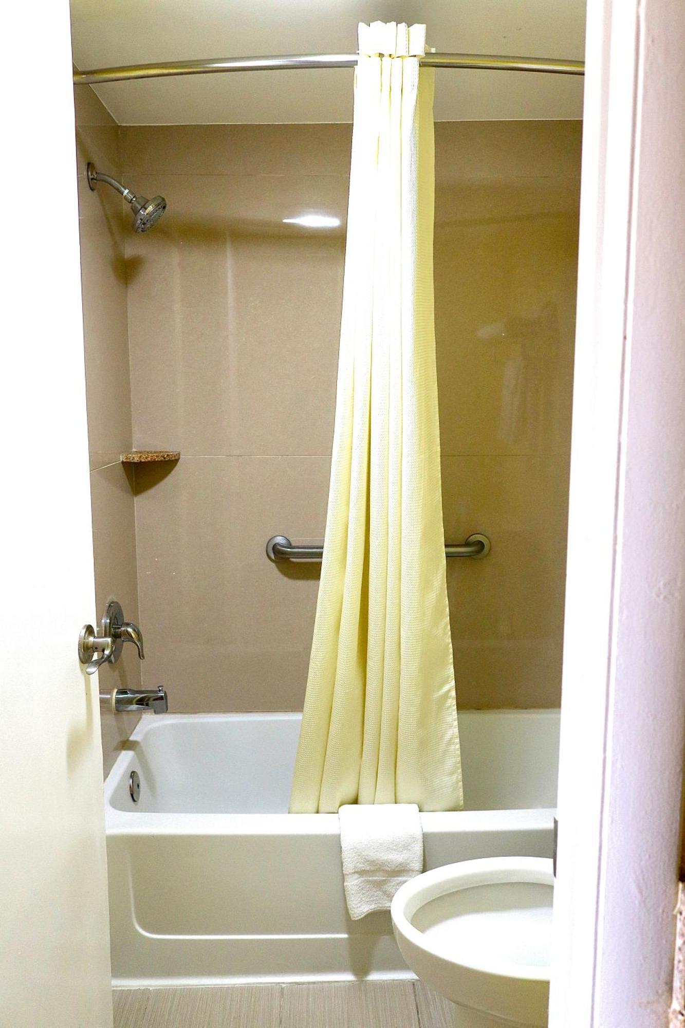 Elkton Lodge Bagian luar foto