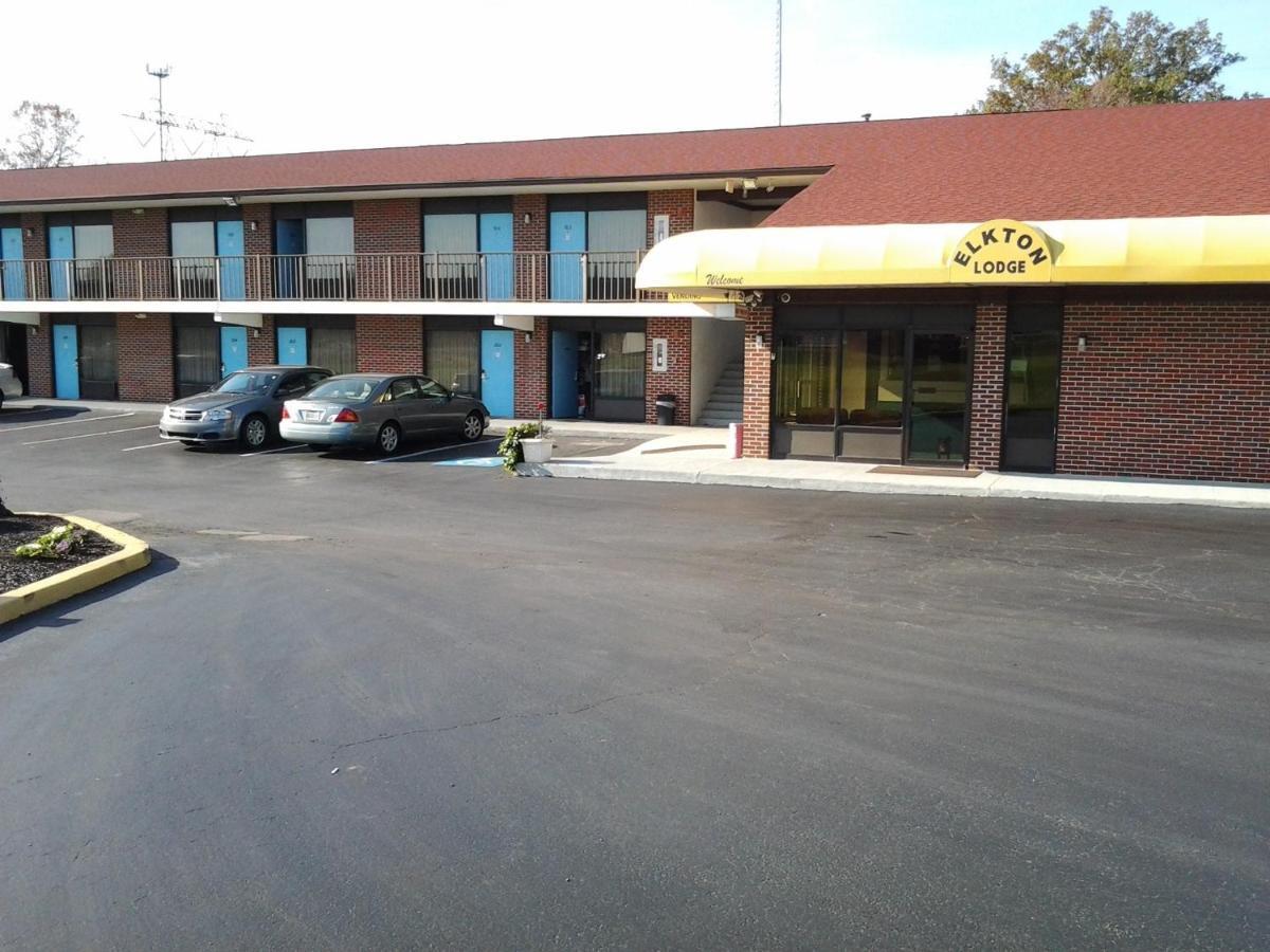 Elkton Lodge Bagian luar foto