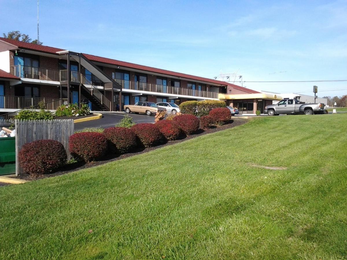Elkton Lodge Bagian luar foto